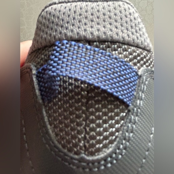 New Balance | Women's 410 V8 Trail Running Shoe. Size: 9 - Picture 11 of 15